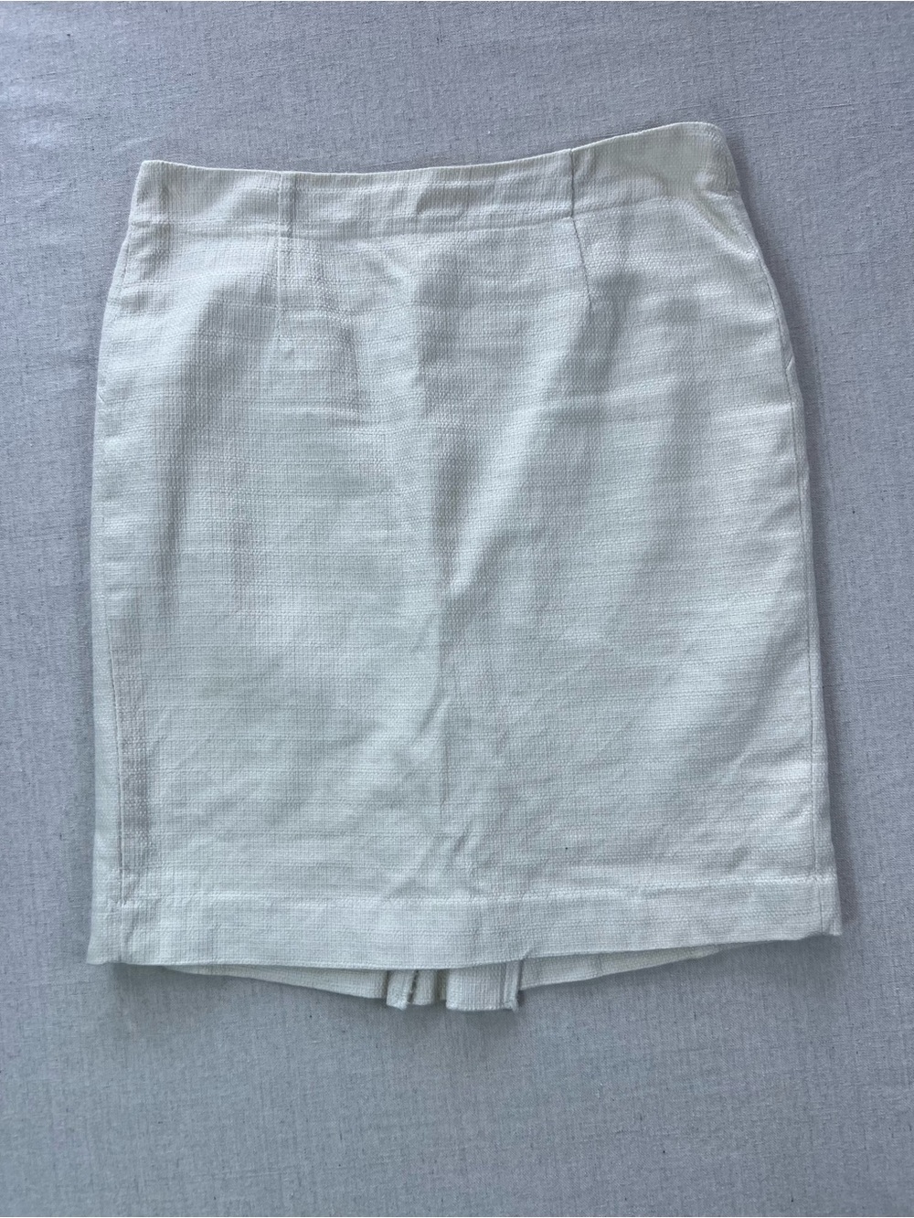 Women’s Classic Cream Feminine Sleek Textured Pencil Midi Skirt Back Slit - 6